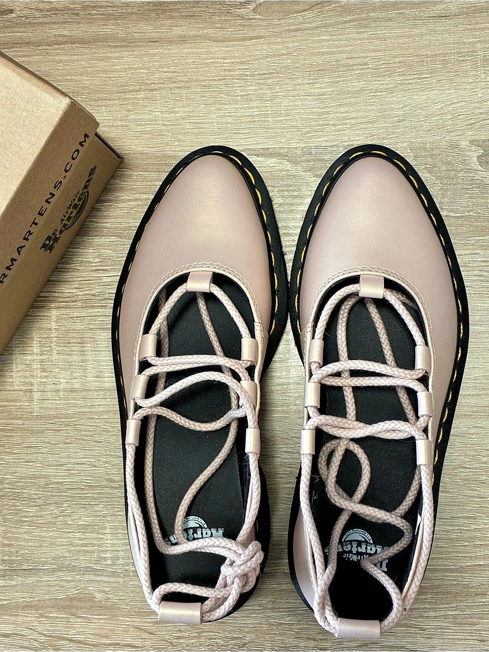 Dr. Martens Elphie II Pink Iridescent Ballet Flats US 6